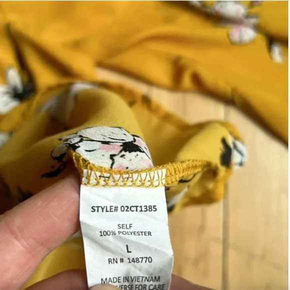 Sienna Sky Yellow Blouse with Flowers | Off the Shoulder Blouse | Floral | - Picture 4 of 8